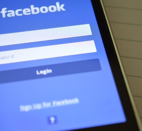 come uscire da facebook